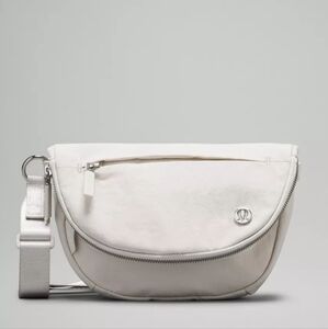 Lululemon 5L Festival Bag - white opal/silver